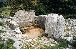 Le Dolmen de la Colle (Mons)